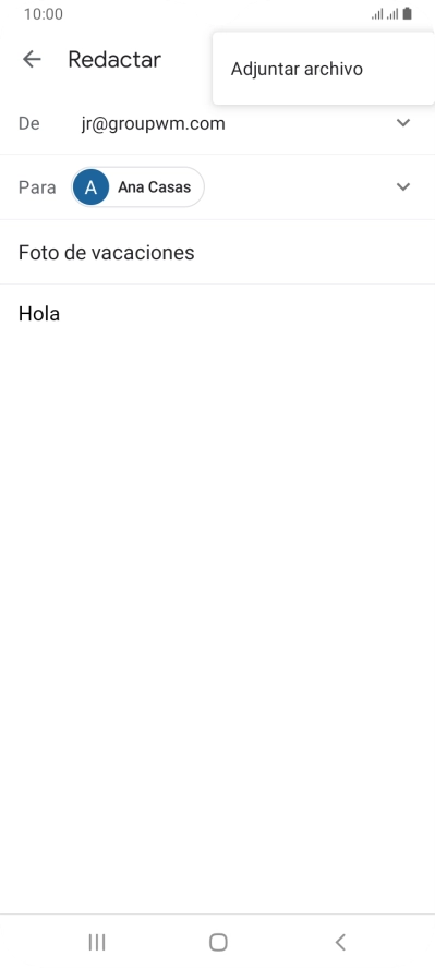 Pulsa Adjuntar archivo y desplázate a la carpeta deseada.