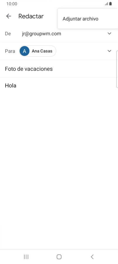 Pulsa Adjuntar archivo y desplázate a la carpeta deseada.