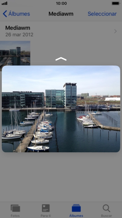 Arrastra la fotografía hacia arriba.