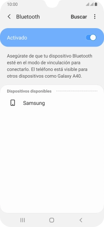 Pulsa el dispositivo Bluetooth deseado y sigue las indicaciones de la pantalla para vincular el dispositivo al teléfono.