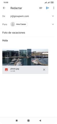Pulsa el icono de envío cuando termines de escribir el correo electrónico.