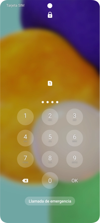 Si lo solicita el teléfono, introduce el código PIN y pulsa OK.