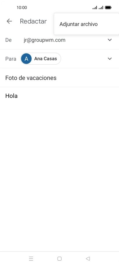 Pulsa Adjuntar archivo y desplázate a la carpeta deseada.