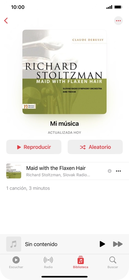 Desplázate a la categoría o a la lista de reproducción deseada y pulsa el archivo de música deseado.