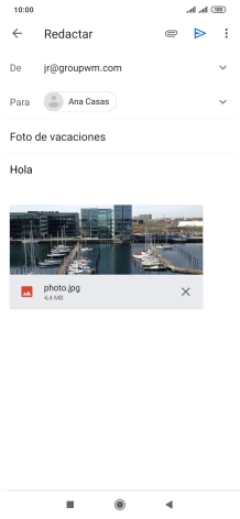 Pulsa el icono de envío cuando termines de escribir el correo electrónico.
