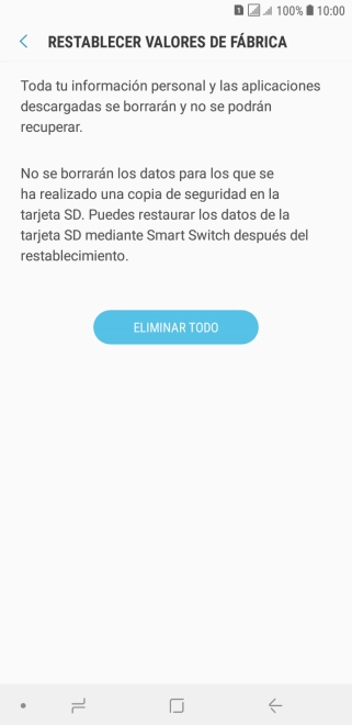 Pulsa ELIMINAR TODO. Espera unos instantes mientras el teléfono restablece la configuración predeterminada. Sigue las indicaciones de la pantalla para configurar el teléfono y dejarlo listo para su uso.