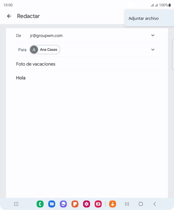 Pulsa Adjuntar archivo y desplázate a la carpeta deseada.