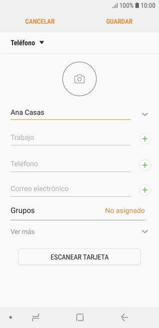 Pulsa Teléfono e introduce el número de teléfono deseado.