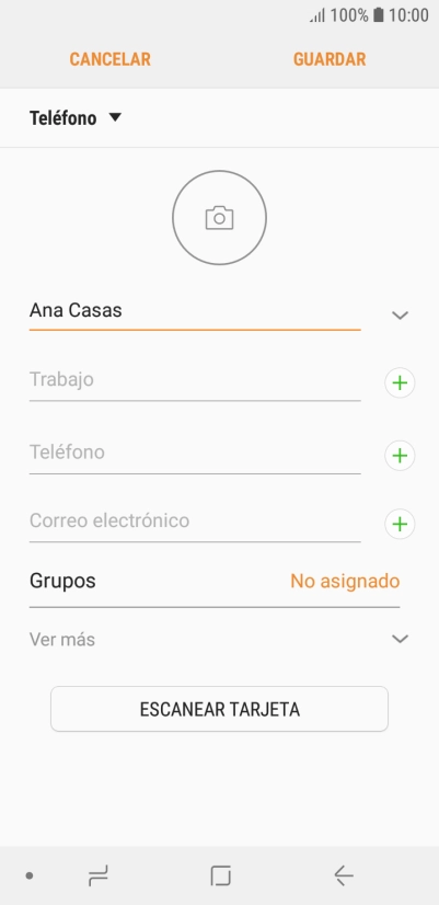 Pulsa Teléfono e introduce el número de teléfono deseado.