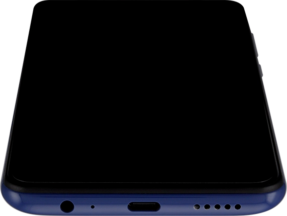 Conecta el cargador al conector y enchúfalo a una toma de corriente.