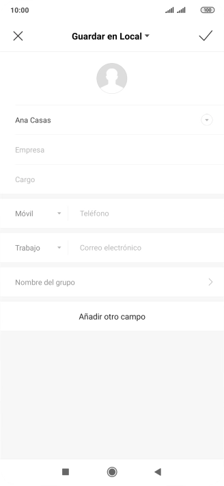 Pulsa Teléfono e introduce el número de teléfono deseado.
