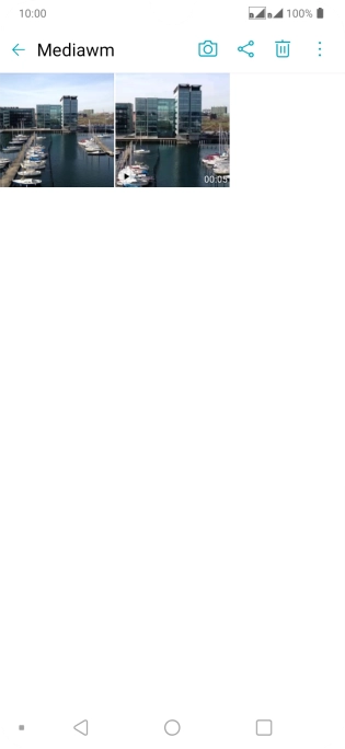 Pulsa el icono de compartir.