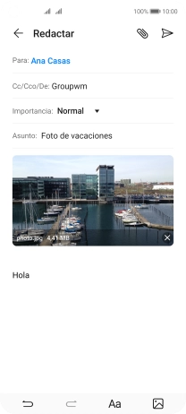 Pulsa el icono de envío cuando termines de escribir el correo electrónico.