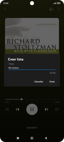 Introduce el nombre deseado de la lista de reproducción y pulsa Crear.