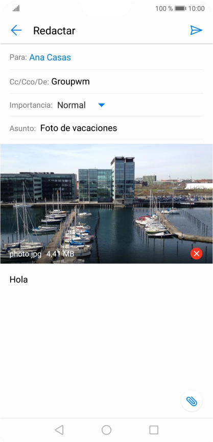 Pulsa el icono de envío cuando termines de escribir el correo electrónico.