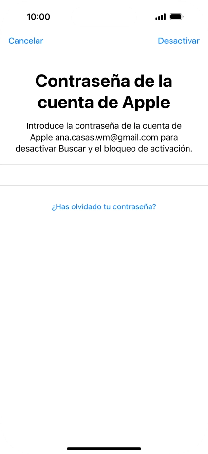Introduce la contraseña de tu ID de Apple y pulsa Desactivar. Espera unos instantes mientras el teléfono restablece la configuración predeterminada. Sigue las indicaciones de la pantalla para configurar el teléfono y dejarlo listo para su uso.