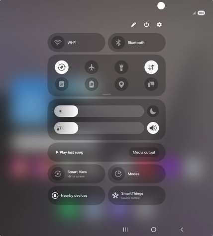 Press the sound mode icon the necessary number of times to turn vibration on or off.
