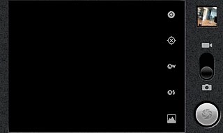 To turn on the flash:Press the flash icon.