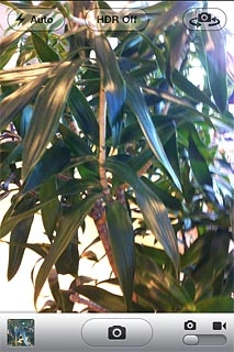 To turn on the flash:Press the flash icon.