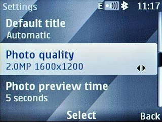 Scroll to Photo quality and press the Navigation key.