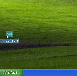 Start the program Nokia Ovi Suite on your computer.Follow the instructions on the screen to connect your phone and start the program.