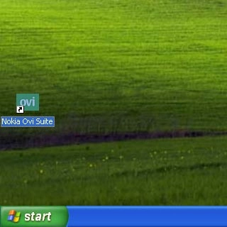 Start the program Nokia Ovi Suite on your computer.Follow the instructions on the screen to connect your phone and start the program.