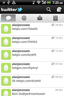 You can now use the application.Please note that Twitter isn't part of the original application package and therefore only a general description is given here.You have a number of options, such as:Write status updatesView status updates from people you followView messages sent directly to youTurn status updates on or off