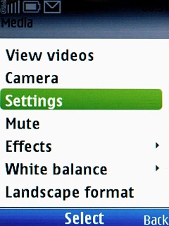Scroll to Settings and press the Navigation key.Choose one of the following options:Select memory, go to 3a.Select video clip length, go to 3b.Select video clip quality, go to 3c.Turn audio recording on or off, go to 3d.