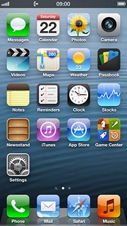 The divert icon shows that all incoming voice calls are diverted.Further information:Divert calls to voicemail