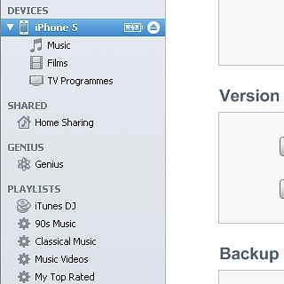 To start the transfer manually:Select your phone in the menu to the left.