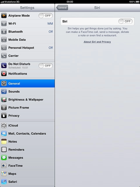 Press the indicator next to Siri to turn on the function.
