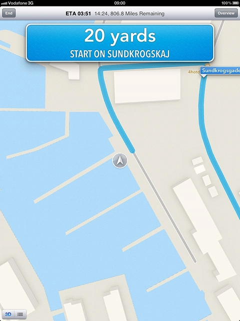 If required, press anywhere on the display.The navigation window with information about your route is displayed.The time of arrival, travel time, distance and the next step are displayed at the top of the display.Follow the verbal instructions or the instructions on the display to go to the selected destination.