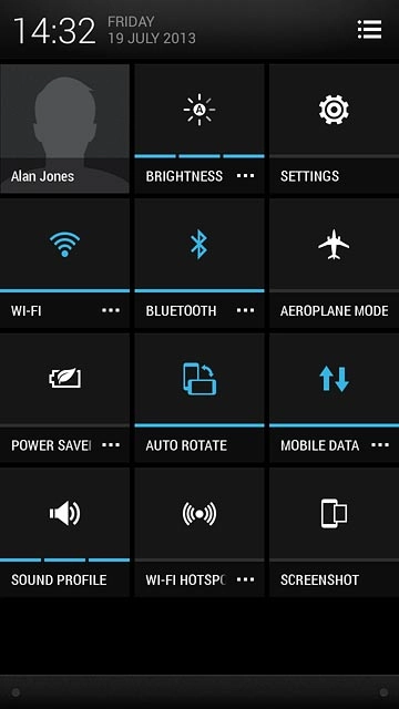 Press the Bluetooth icon until the function is turned on.