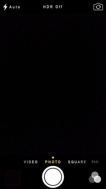 To turn the flash on or off:Press the flash icon.