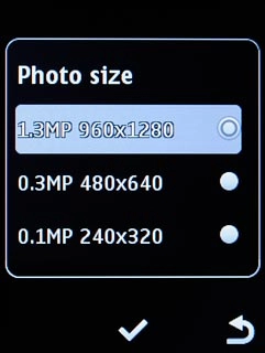 Highlight the required setting and press the Navigation key.