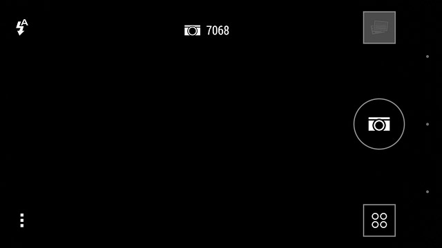 Press the flash icon repeatedly to turn the function on or off.