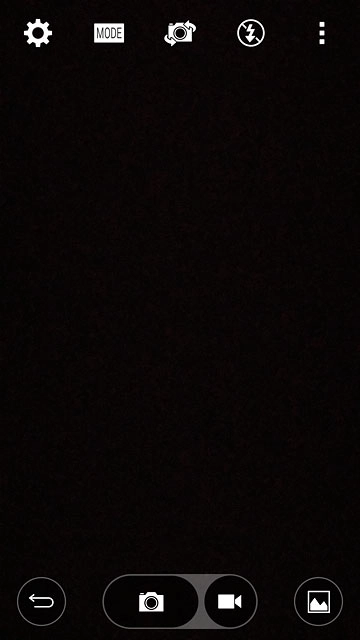 Press the flash icon to turn the function on or off.