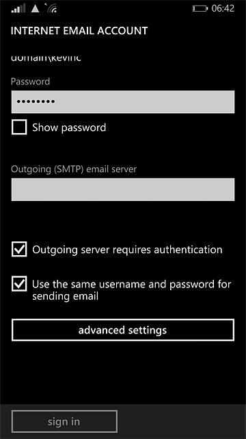 Press Outgoing server requires authentication to turn the function on or off.If you turn on the function:Follow the instructions on the display to use the username and password for your email account.Please note that if you're using Vodafone's outgoing server, you need to turn off SMTP authentication.