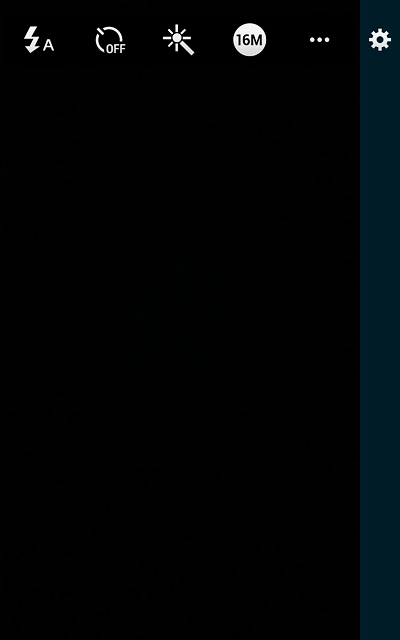 Press the flash icon repeatedly to turn the function on or off.
