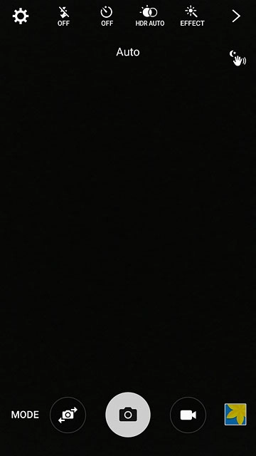 Press the flash icon repeatedly to turn the function on or off.