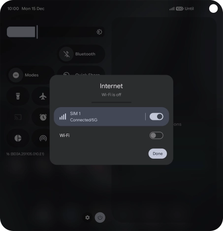 Press the indicator next to the mobile data icon to turn the function on or off.