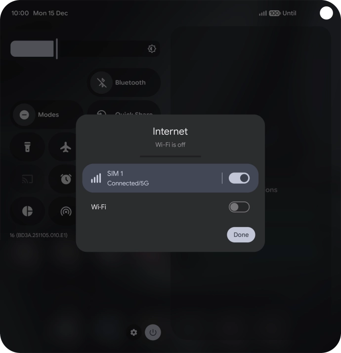 Press the indicator next to the mobile data icon to turn the function on or off.