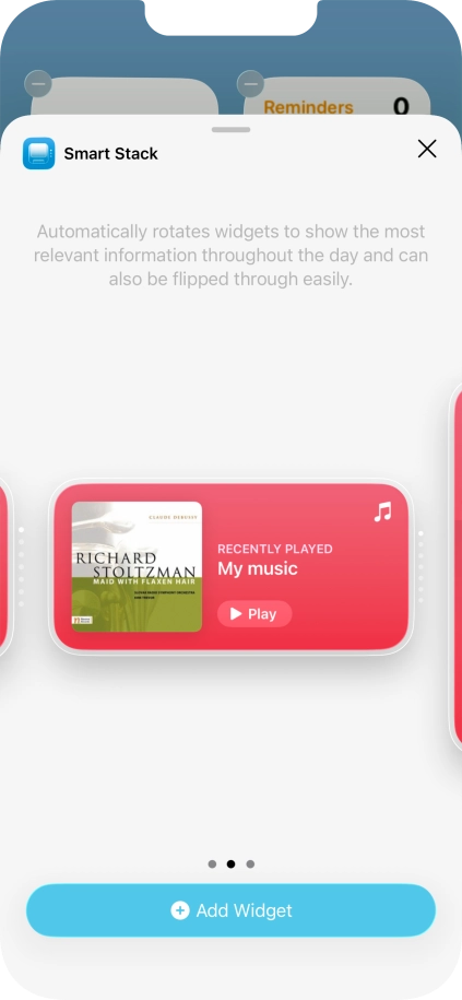Slide your finger right or left on the screen to select the required widget size.