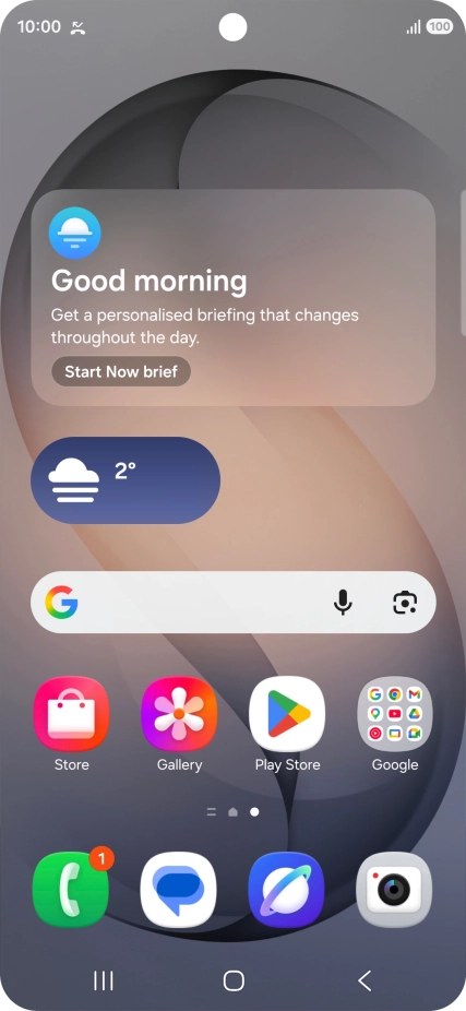 The missed calls icon shows that you have one or more missed calls.