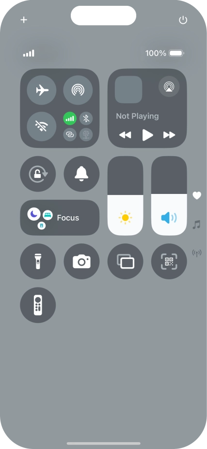 Press the flight mode icon to turn the function on or off. Press the flight mode icon to turn the function on or off.