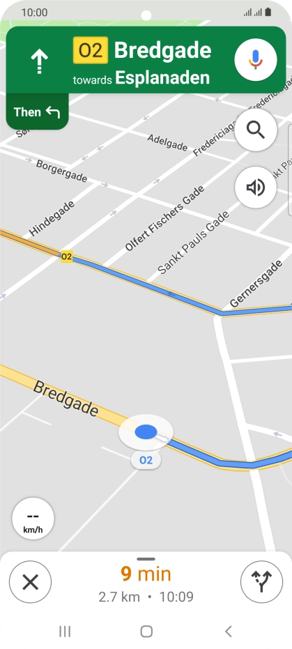 The travel information at the bottom of the screen shows your estimated time of arrival and distance to destination. The travel information at the bottom of the screen shows your estimated time of arrival and distance to destination.