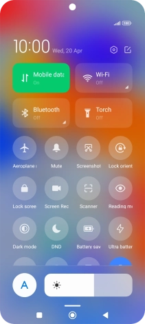 Press the Bluetooth icon to turn the function on or off.
