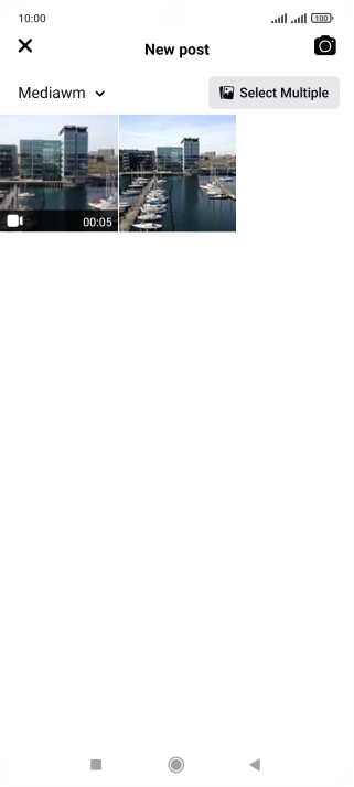 Press the required picture or video clip. Press the required picture or video clip.