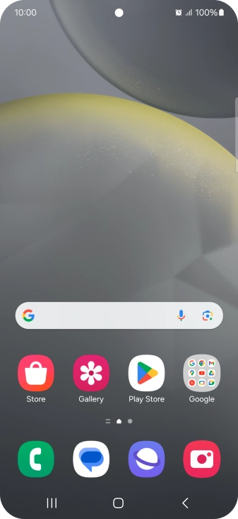 The alarm icon shows that the alarm is set.