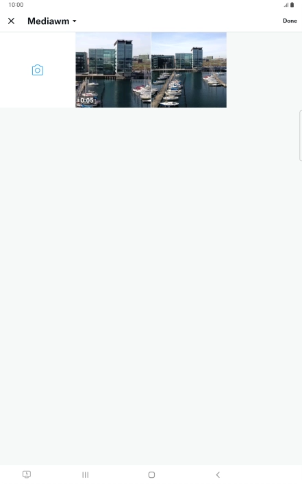 Press the required picture or video clip. Press the required picture or video clip.